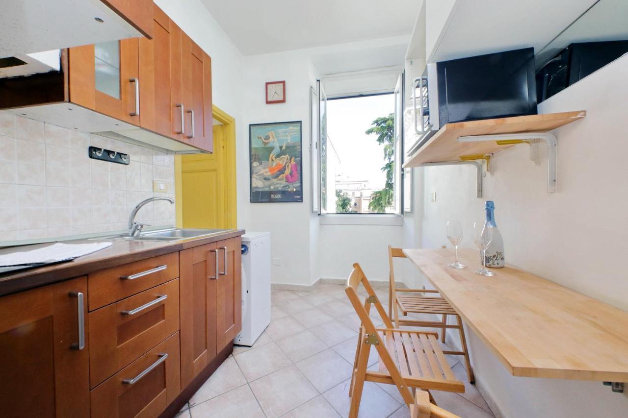 Piccola Piazza Della Liberta Apartment Rome Exterior photo